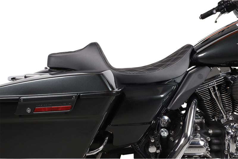 DRAG SPECIALTIES SEATS, Drag Specialties Seats Extended Reach Predator III Seat for Harley FL Models, Black with Silver Stitching – Part #08011370