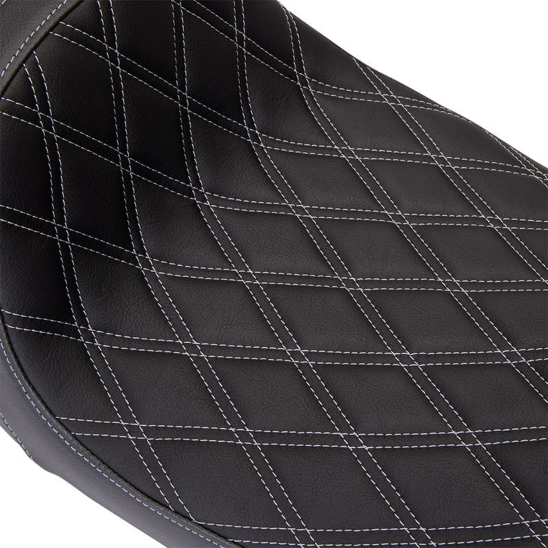 DRAG SPECIALTIES SEATS, DRAG SPECIALTIES SEATS Predator 1Up Seat with Vinyl Cover and Double Diamond Silver Stitch for Harley FLH 2008-2023, Part #08011489