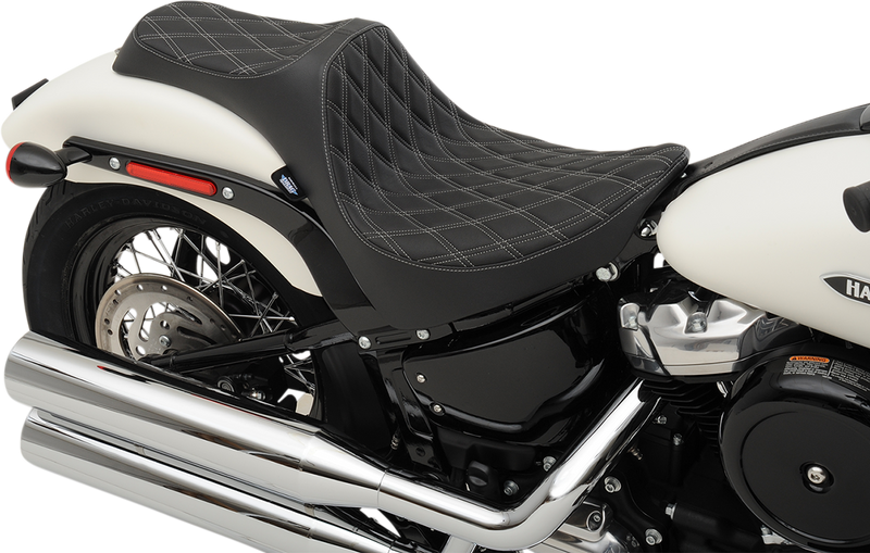 DRAG SPECIALTIES SEATS, Drag Specialties Seats Predator III Double Diamond Seat with Silver Stitching for Harley FL/FX 2018-2023 - Part Number 0802-1146