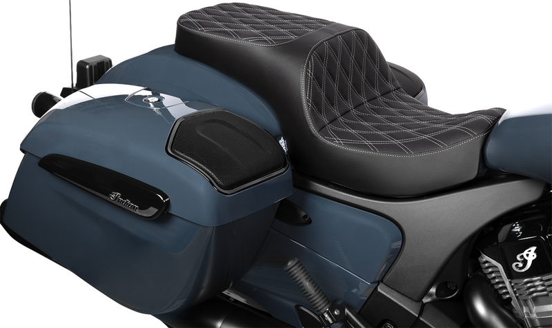 DRAG SPECIALTIES SEATS, Drag Specialties Seats Freedom Seat for Challenger '20-'25 and Chieftain '25, Vinyl with Double Diamond Silver Stitch - Part #4722C